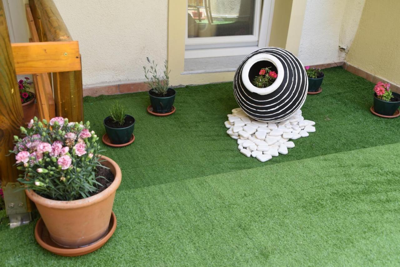 Little Yard Studios & Apartments #2 Naxos City ภายนอก รูปภาพ