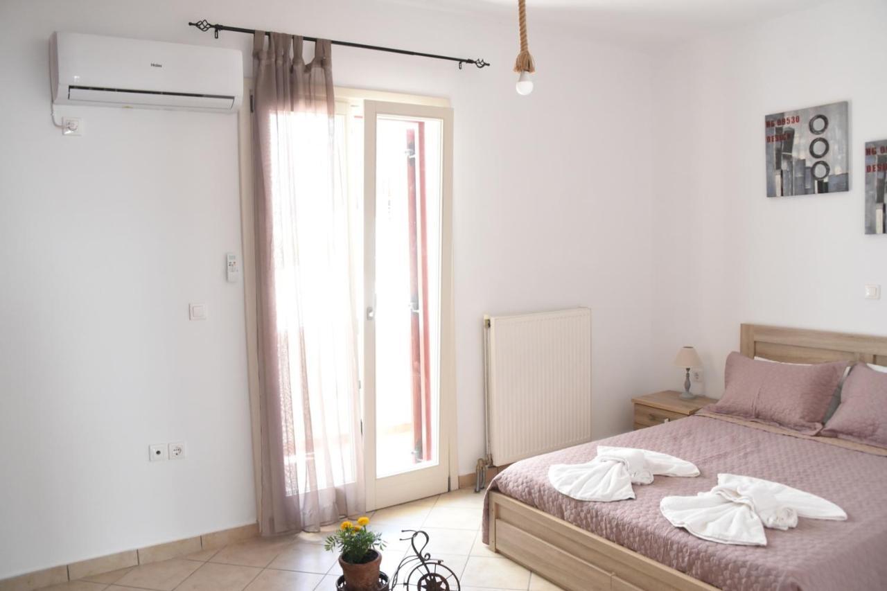 Little Yard Studios & Apartments #2 Naxos City ภายนอก รูปภาพ