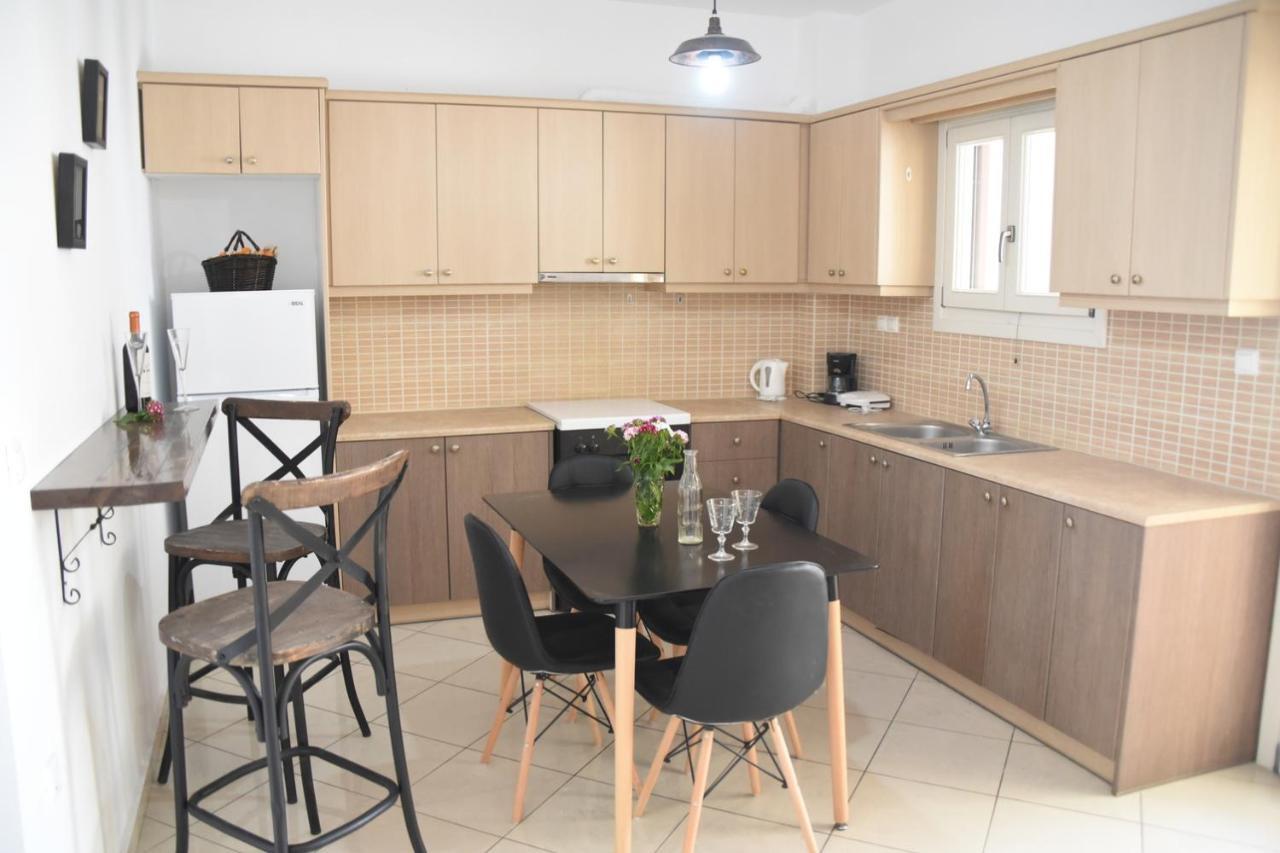 Little Yard Studios & Apartments #2 Naxos City ภายนอก รูปภาพ